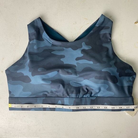 NWT Fabletics No bounce Sports Bra, Midnight wave Camo, Size 1X - Picture 7 of 10